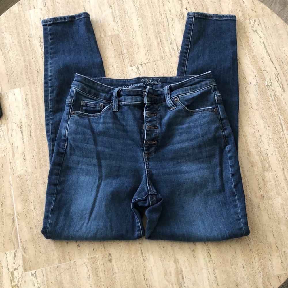 Jeans - Picture 2 of 4